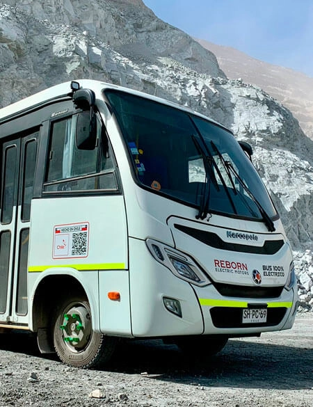 Epysa Buses y Reborn Electric Motors llevan a Antofagasta el primer bus 100% eléctrico desarrollado en Chile